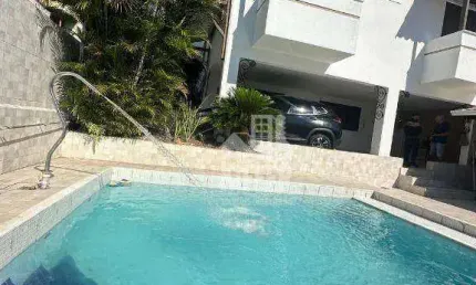 Casa com 3 dormitórios para alugar, 380 m² por R$ 6.975,00/mês - Maria Paula - Niterói/RJ