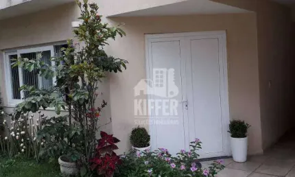 Casa com 2 Suítes + Anexo Independente a 700m da Praia – Piscina e 2 Entradas – São Francisco/Niterói