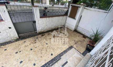 Casa com 5 quartos para alugar, 200 m² por R$ 5.477/mês - Icaraí - Niterói/RJ