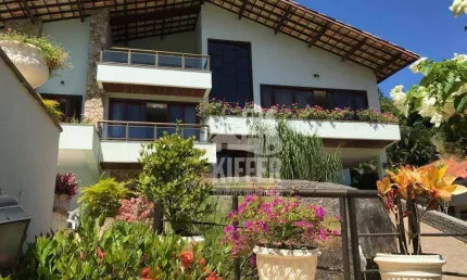 Casa com 4 quartos à venda, 437 m² por r$ 2.390.000 - itaipu - niterói/rj