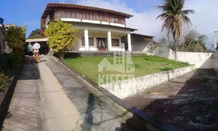 Casa Duplex no Badú com 5 Quartos (4 Suítes) | Código: CA1949