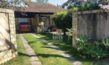 Casa Linear com Piscina e Jardim em Condomínio Fechado – Jardim Ubá 8, 3 Quartos (1 Suíte)