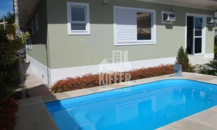 Casa Linear Alto Padrão com Piscina e 4 Quartos no Condomínio Várzea Green – Niterói