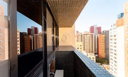 Sala comercial com 3 salas à venda na Rua Emiliano Perneta, 725, Centro, Curitiba