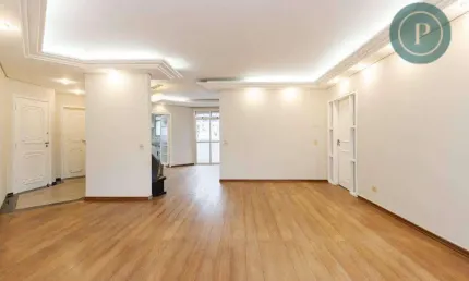 Apartamento amplo com 3 quartos (1 suíte) à venda no Centro