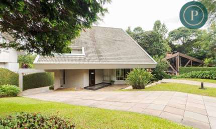 Casa com 4 dormitórios para alugar, 716 m² - São Lourenço - Experimente o Atendimento Boutique!