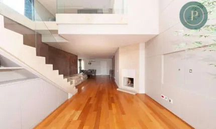 Cobertura com 4 suítes, 5 vagas, à venda, 438 m² por R$ 5.600.000 - Champagnat - Curitiba/PR