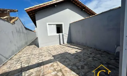 Casa à venda no bairro Balneário Tupy - Itanhaém/SP