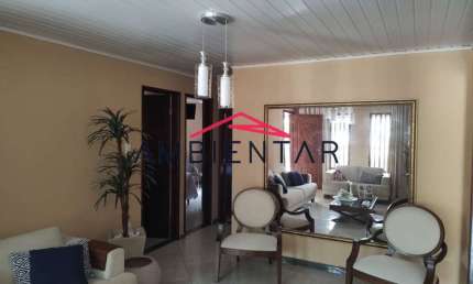 Casa Para Vender com 3 quartos no bairro Santa Lúcia em Aracaju