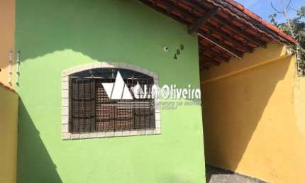 Casa lado praia, 300 metros do mar na cidade de Itanhaém 