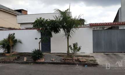 Casa com 2 Qts, Quintal, 3 Vagas ou mais, em Trindade, São Gonçalo/RJ