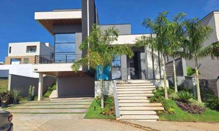 Casa à venda, belíssima, SEMI TÉRREA, 290 m² de área construída, ambientes integrados, 3 suítes, piscina, no Condomínio Alphaville 2! Agende  visita!