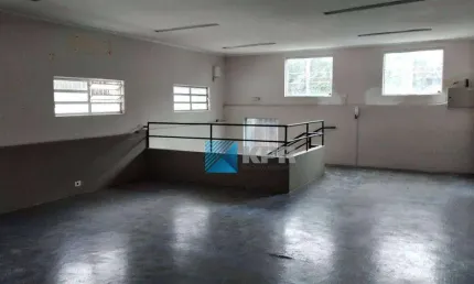 Ponto comercial à venda ou locação, 300 m² de área construída, no Jardim São Dimas, ao lado da Catedral! Agende uma visita!