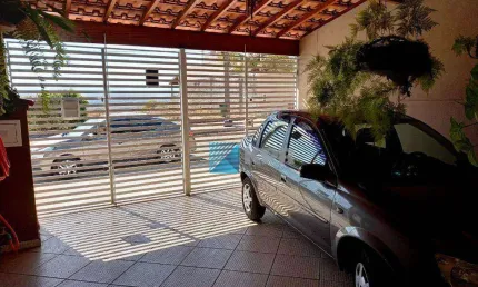 Casa à Venda, 3 dormitórios com suíte, no Jd. Indústrias!