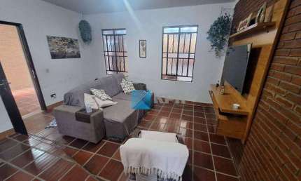 Casa à venda, 201 m² de área construída, 3 dormitórios/1 suíte, ótima localização, no Jardim das Indústrias! Agende uma visita!