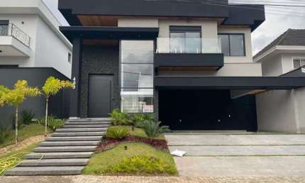 Casa à venda, belíssima arquitetura, 4 suítes, no Condomínio Jaguary!