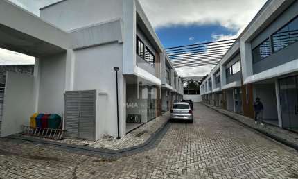 Vendo Excelente Casa no Le Chardon Residence - BR-316