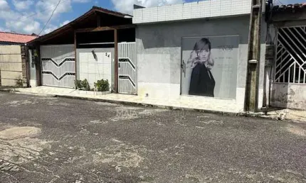 Vendo Casa no Residencial Itapuã - Aceita Financiamento