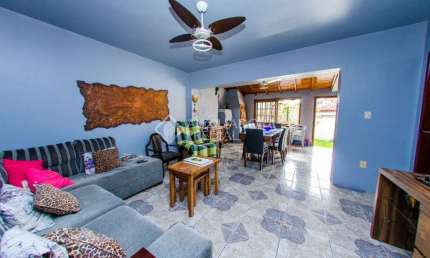 Casa em condomínio fechado com 4 quartos para alugar na Avenida João Wallig, 2125, Passo da Areia, Porto Alegre, 338 m2 por R$ 10.000