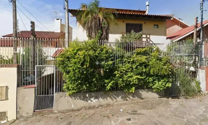 Casa em condomínio fechado com 3 quartos para alugar na Avenida Luiz Moschetti, 510, Vila João Pessoa, Porto Alegre, 280 m2 por R$ 3.800