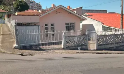Casa com 3 quartos à venda na Rua Juan Ganzo Fernandes, 402, Saco dos Limões, Florianópolis, 164 m2 por R$ 740.500