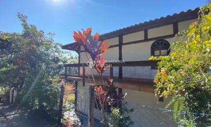 Casa com 2 quartos à venda na Morro Do Sol, 123, Centro, Porto Belo, 200 m2 por R$ 1.200.000