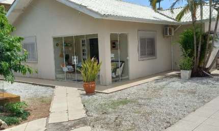 Casa com 3 quartos à venda na Rua Durval Pires da Cunha, 93, Sambaqui, Florianópolis, 157 m2 por R$ 2.100.000