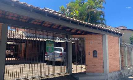 Casa com 4 quartos à venda na Rua Joe Collaço, 732, Santa Mônica, Florianópolis, 154 m2 por R$ 1.700.000