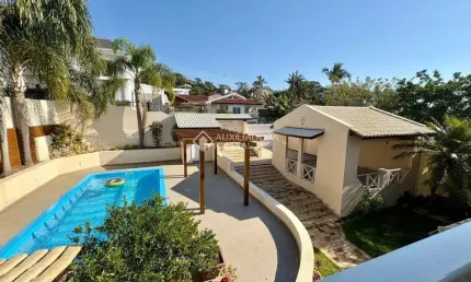 Casa com 4 quartos à venda na rua édio ortiga fedrigo, 51, centro, florianópolis, 317 m2 por r$ 2.000.000