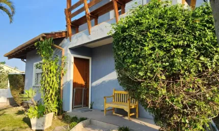 Casa com 3 quartos à venda na Avenida Tucumã, 295, Campeche, Florianópolis, 158 m2 por R$ 2.199.000