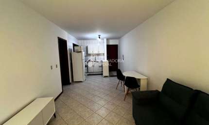 Apartamento com 1 quarto à venda na Rua Jornalista Tito Carvalho, 155, Carvoeira, Florianópolis, 49 m2 por R$ 465.000