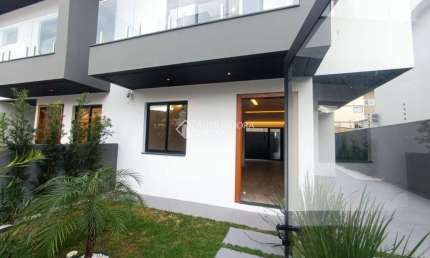 Casa com 3 quartos à venda na Rua Verona, 1, Pagani, Palhoça, 111 m2 por R$ 880.000