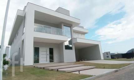 Casa em condomínio fechado com 4 quartos à venda na Rodovia Armando Calil Bulos, 4801, Ingleses, Florianópolis, 378 m2 por R$ 3.550.000
