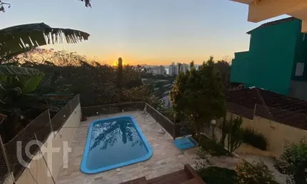 Casa com 4 quartos à venda na Rua Visconde de Taunay, 364, Agronômica, Florianópolis, 262 m2 por R$ 1.100.000