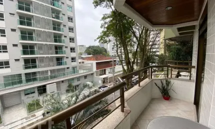 Apartamento com 3 quartos à venda na rua santo inácio de loyola, 124, centro, florianópolis, 131 m2 por r$ 1.640.000