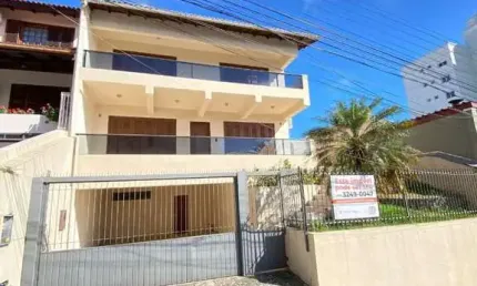 Casa com 5 quartos à venda na Rua Afonso Pena, 647, Estreito, Florianópolis, 380 m2 por R$ 1.750.000