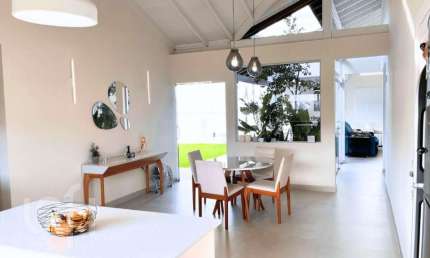 Casa em condomínio fechado com 3 quartos à venda na Rua Leonel Pereira, 2033, Cachoeira do Bom Jesus, Florianópolis, 281 m2 por R$ 1.697.000