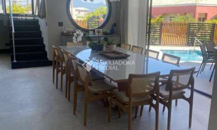 Casa em condomínio fechado com 5 quartos à venda na Luciano de Bona, 7001, Centro, Peruíbe, 259 m2 por R$ 2.600.000