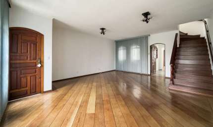 Casa com 4 quartos à venda na Rua Pedro Jacobucci, 176, Vila Euclides, São Bernardo do Campo, 227 m2 por R$ 899.000