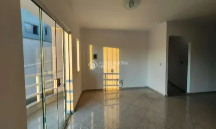Casa em condomínio fechado com 3 quartos à venda na rua giácomo marchioni, 280, baeta neves, são bernardo do campo, 160 m2 por r$ 745.000