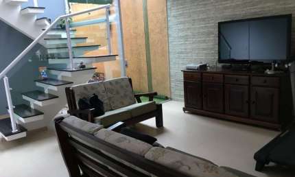 Casa com 3 quartos à venda na Augusto Gastão, 49, Vila Nossa Senhora das Vitórias, Mauá, 160 m2 por R$ 650.000