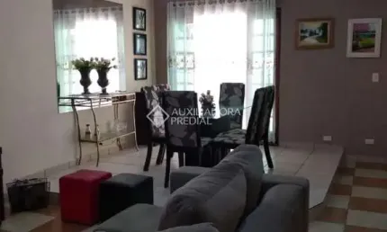Casa com 3 quartos à venda na Rua Alcino Vieira de Andrade, 103, Parque São Vicente, Mauá, 205 m2 por R$ 700.000