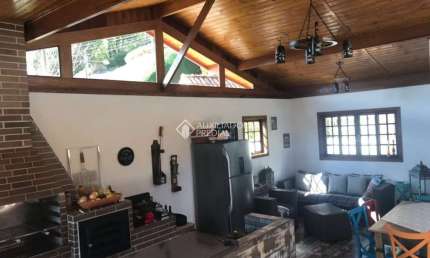 Casa em condomínio fechado com 4 quartos à venda na A, 181, Capivari, Campos do Jordão, 200 m2 por R$ 1.010.000