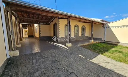 Casa com 3 quartos à venda na Suécia, 156, Jardim das Nações, Taubaté, 217 m2 por R$ 980.000