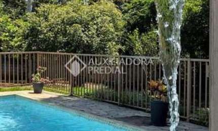 Fazenda à venda na das Begônias, 103, Chácara Ipês, Caçapava, 1200 m2 por R$ 447.000