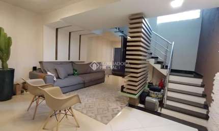 Casa com 3 quartos à venda na Rua Elvio Mantovani, 31, Assunção, São Bernardo do Campo, 171 m2 por R$ 850.000