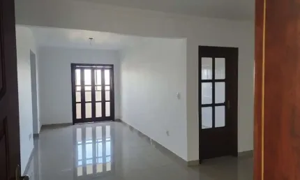 Apartamento com 2 quartos para alugar na Rua Tancredo Neves, 21, Jansen, Gravataí, 86 m2 por R$ 2.200
