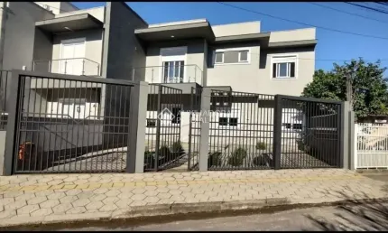 Casa com 3 quartos à venda na Rua Emília Gaúna Bochehin, 41, Parque da Matriz, Cachoeirinha, 105 m2 por R$ 790.000
