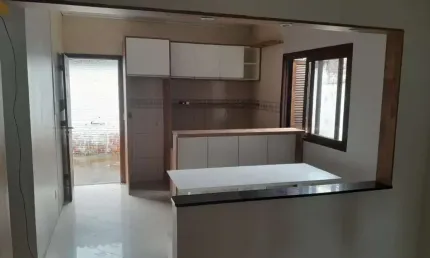 Casa com 2 quartos para alugar na Rua Guilherme Schmitz, 97, Parque Olinda, Gravataí, 80 m2 por R$ 2.700