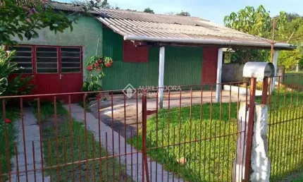 Casa com 2 quartos à venda na Pinto Bandeira, 62, Vila Cledi, Gravataí, 89 m2 por R$ 215.000